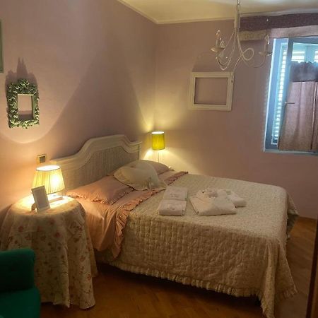 La Lavanda Di Poppi-Mini Appartamento Eksteriør billede